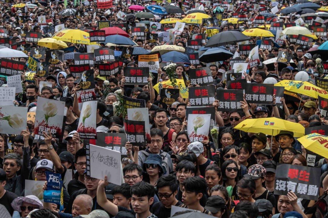 Many Hong Kong Youths Look to Flee Amid Extradition Bill Fury