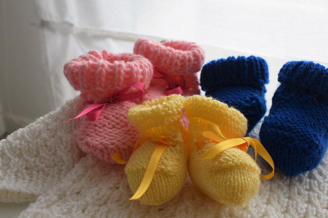 After Parents Learn They’re Adopting Triplets, They Get Some Big News From the Doctor