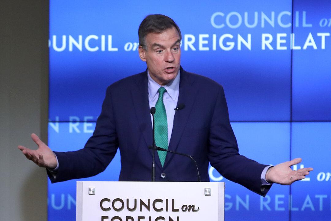 Democatic Senator Says There Is ‘Less Support’ for More Stimulus Checks in Next Bill