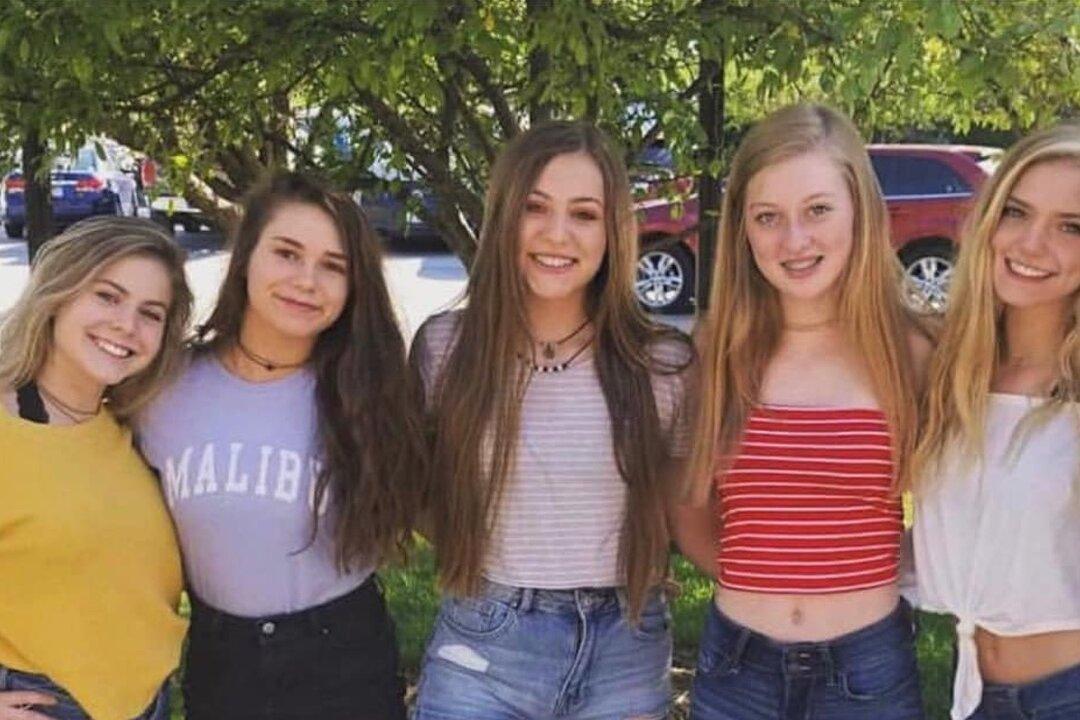 4 ‘Inseparable’ Teenage Friends Die in Nebraska Car Crash