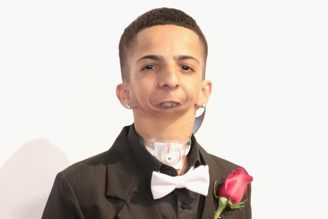 Teen Boy Born Without a Jaw Can’t Speak—but Now He’s Making Vibes in the Music Industry