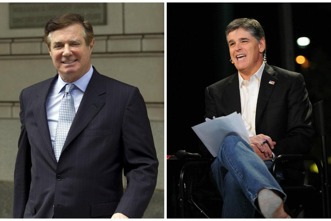 ‘I Officially Am Worried for the Country We Love’: Hannity, Manafort Text Exchange Released by Federal Judge