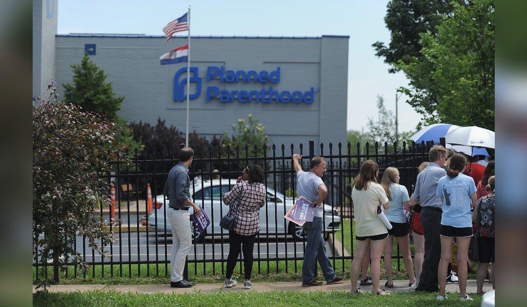 Missouri’s Last Abortion Clinic to Stay Open, at Least Temporarily, Judge Rules