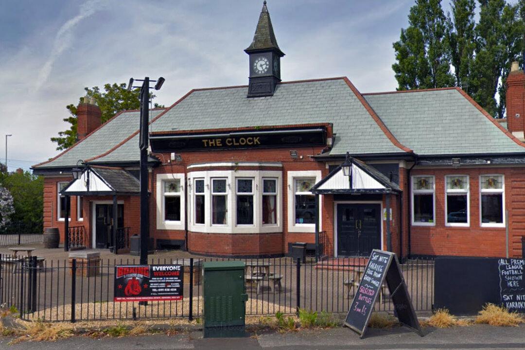 Viral Video Shows Man With ‘Medical Condition’ Denied Free Glass of Water