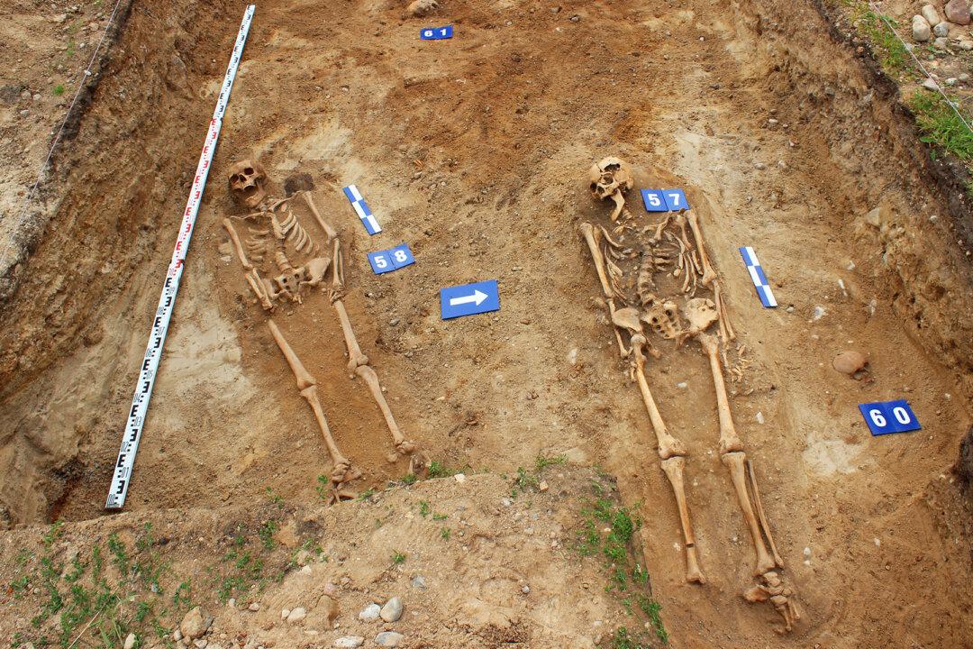 How Tall Were Giants? 5,000-Year-Old Graveyard Discovered in China Has the Answer