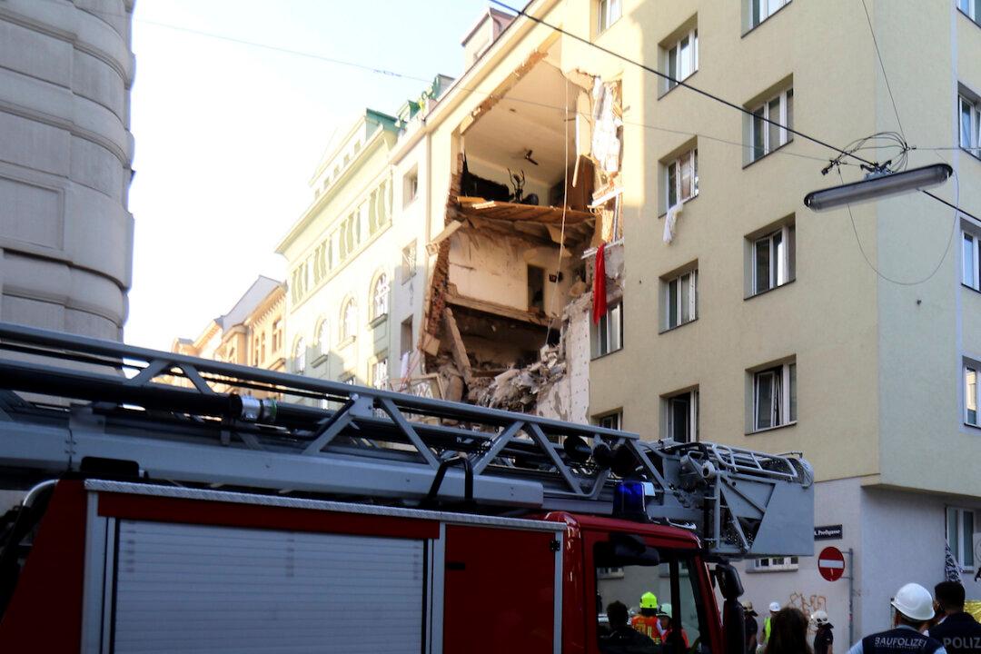 Building Explosion in Austrian Capital Leaves 12 Injured