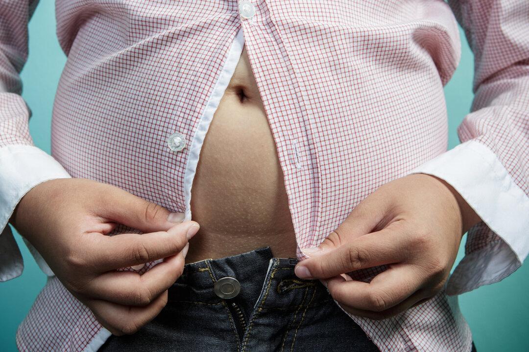 320 lb Teen Wins ‘The Biggest Loser’ - 10 Years Later, He’s a Smokin' Hot Firefighter