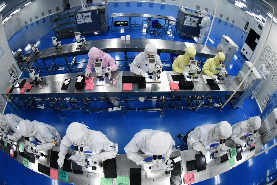 China’s June Factory PMI Seen in Contraction As Demand Falters