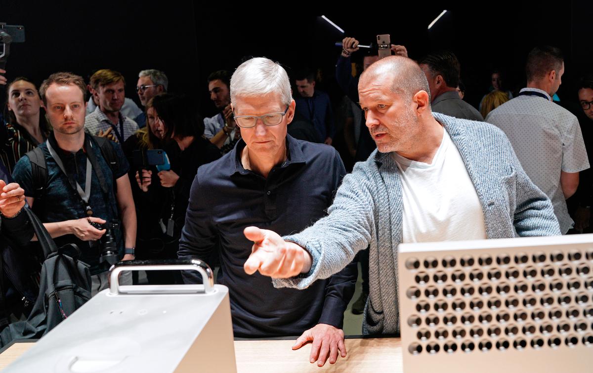 Jony Ive, the Designer Behind the iPhone, Is Leaving Apple
