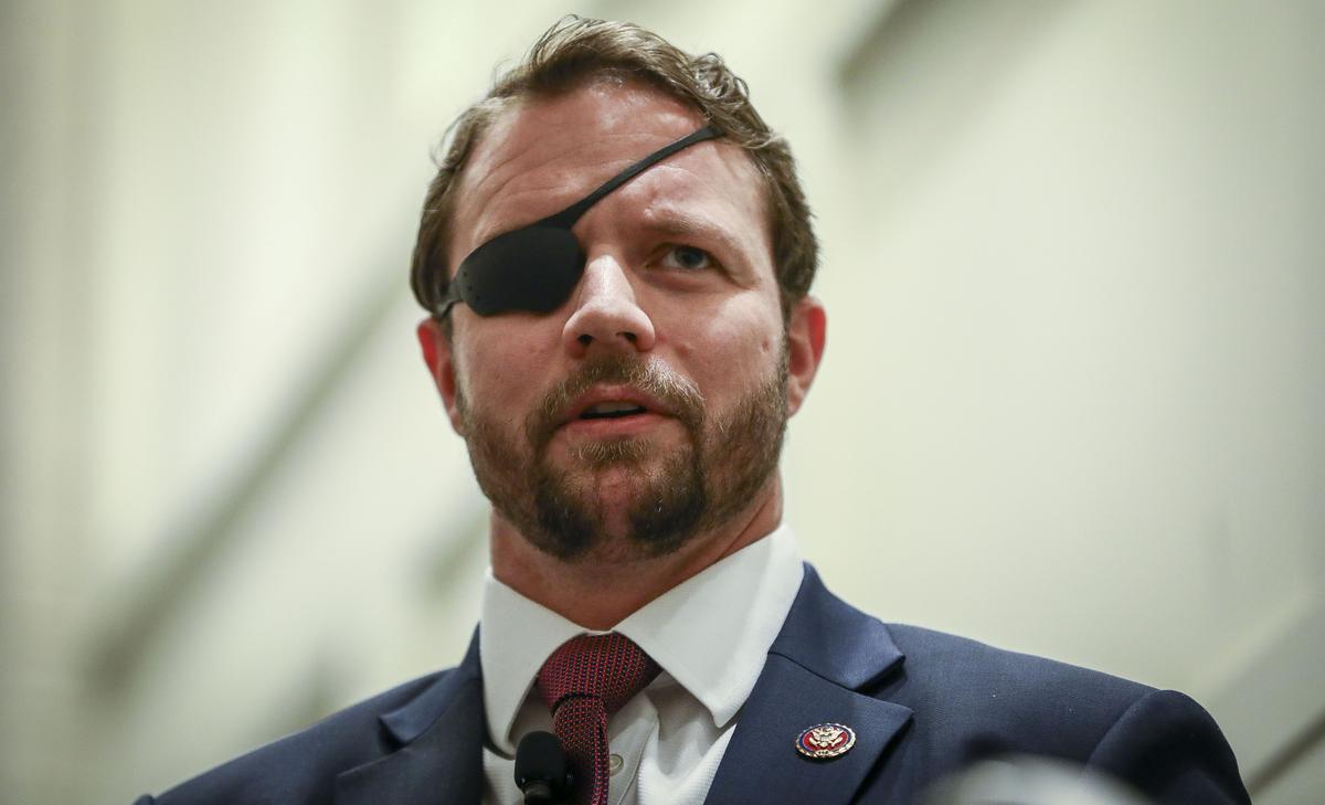 Crenshaw Says He‘ll Be ’Off the Grid' for Several Weeks After Emergency Eye Surgery