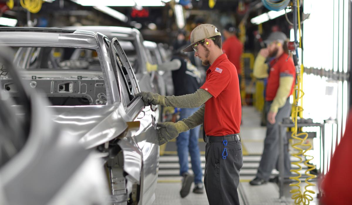 US Private Sector Firm Growth Rises to 10-month High