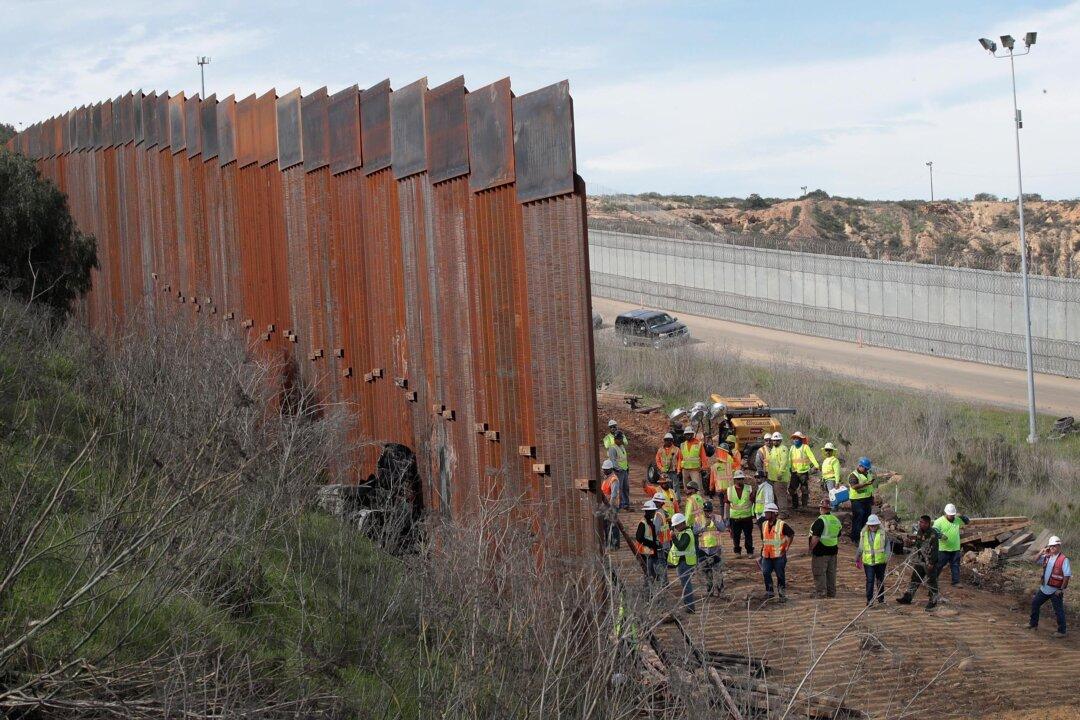 Watchdog Says $400 Million Border Wall Contract Awarded Without Trump, Cramer Influence