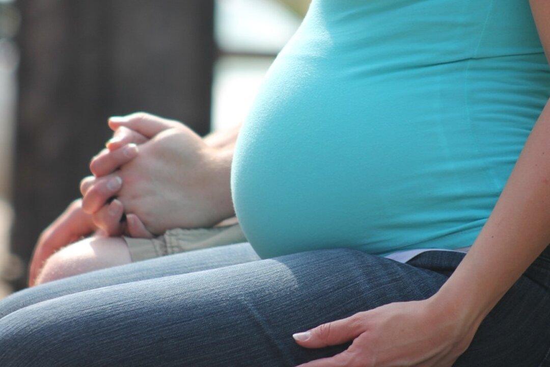 Couple Gives Birth to Someone Else’s Babies After IVF Clinic Implants Wrong Embryos