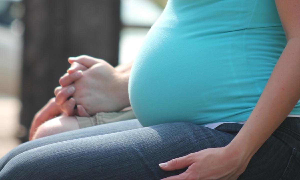 Hong Kong Airline Makes Woman Take Pregnancy Test Before Flying to US Island of Saipan