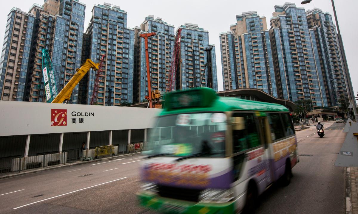 Young Woman Attacks, Kicks Bus Driver Over Comment: Video