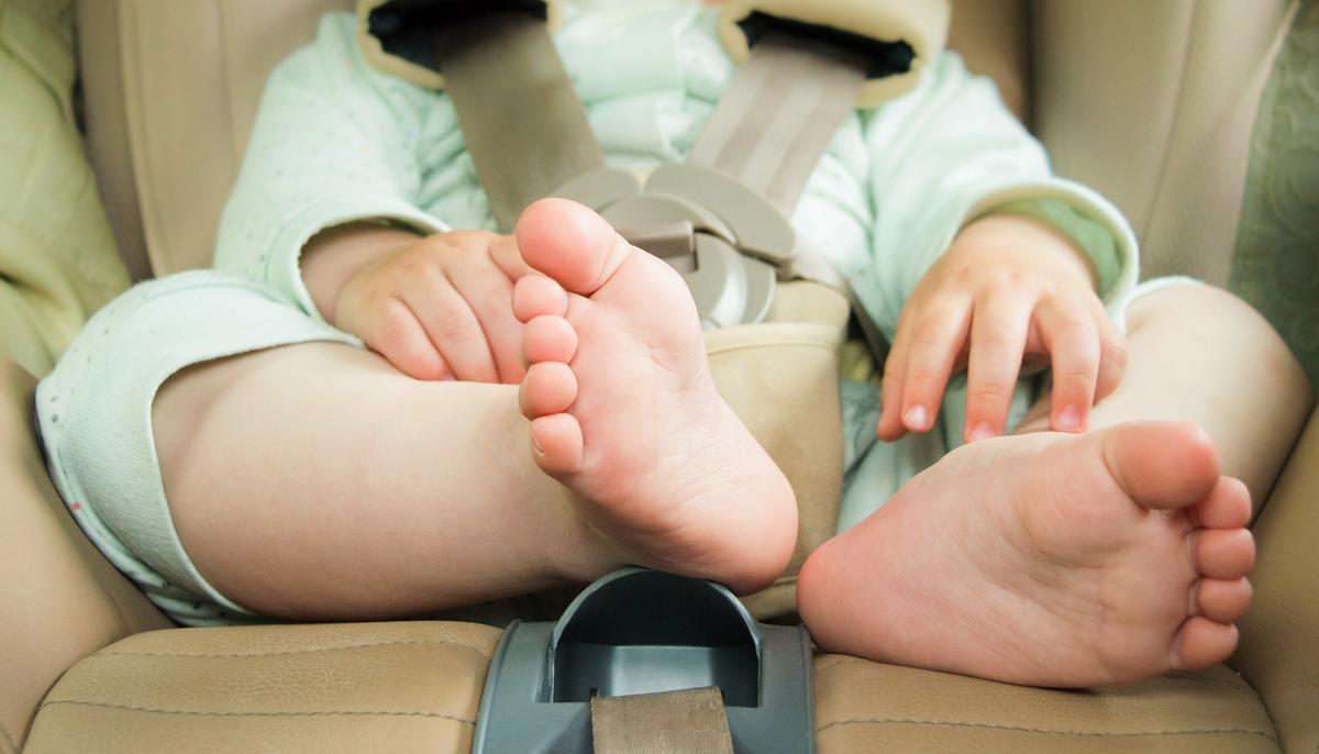 Man Sees a Crying Baby Locked in Hot Car, Whips Out Sledgehammer to Shatter the Glass