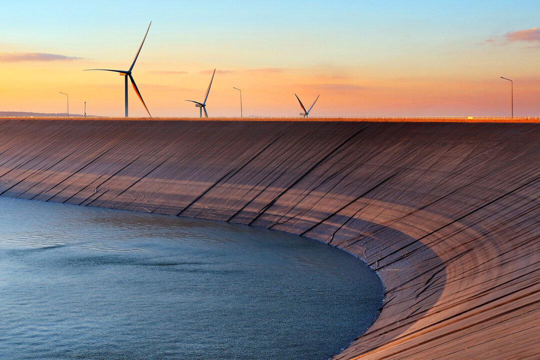Incredible 3,400-Year-Old Palace in Iraq Emerges After Reservoir Waters Recede From Drought
