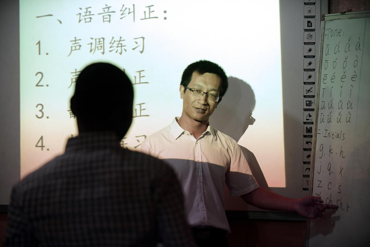 Africans Look at Mandarin Language Lessons With Suspicion