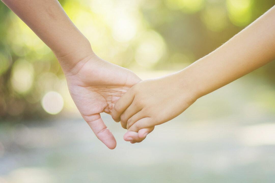 11-Year-Old Sees Man Grab Little Brother, Her Quick Thinking Saves Him From Abduction