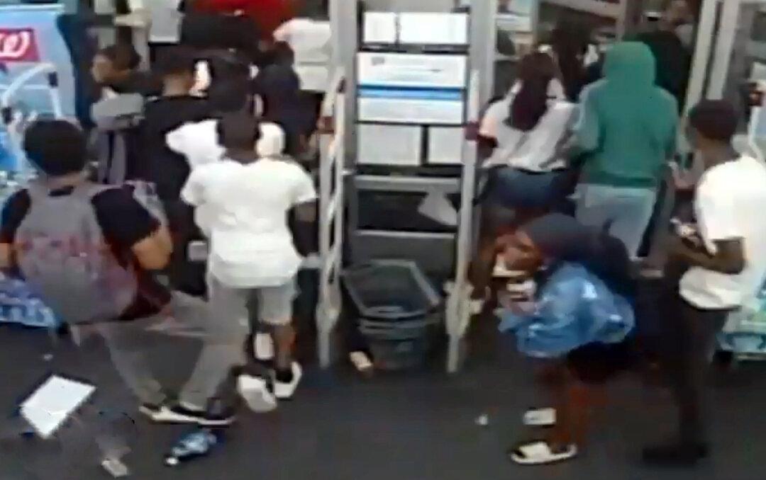 Police Look for Mob of 60 People Who Raided Walgreens Pharmacy on July 4