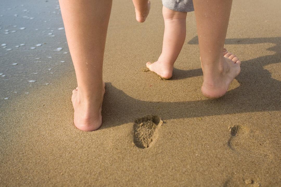 Trip to Beach Turns Into Nightmare for Family When 3-Year-Old Boy Nearly Loses Toes