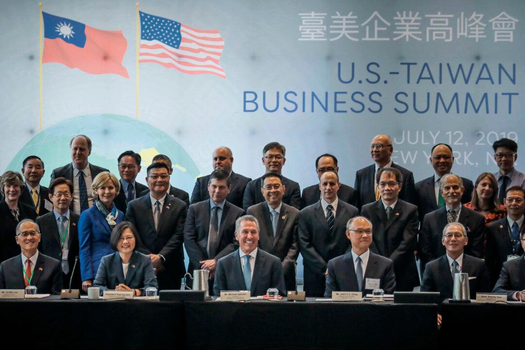 Taiwan Defends US Arms Deal After China Sanctions Threat