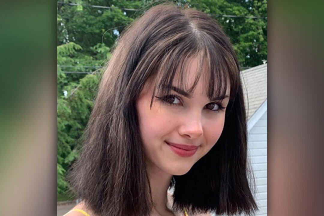 Man Kills 17-Year-Old Instagram Starlet and Posts Gory Photos Online