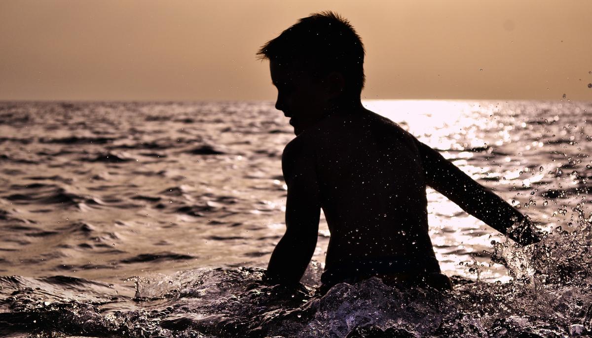 Child Dies 1 Week After Swimming Trip, Here’s What Parents Should Watch Out For