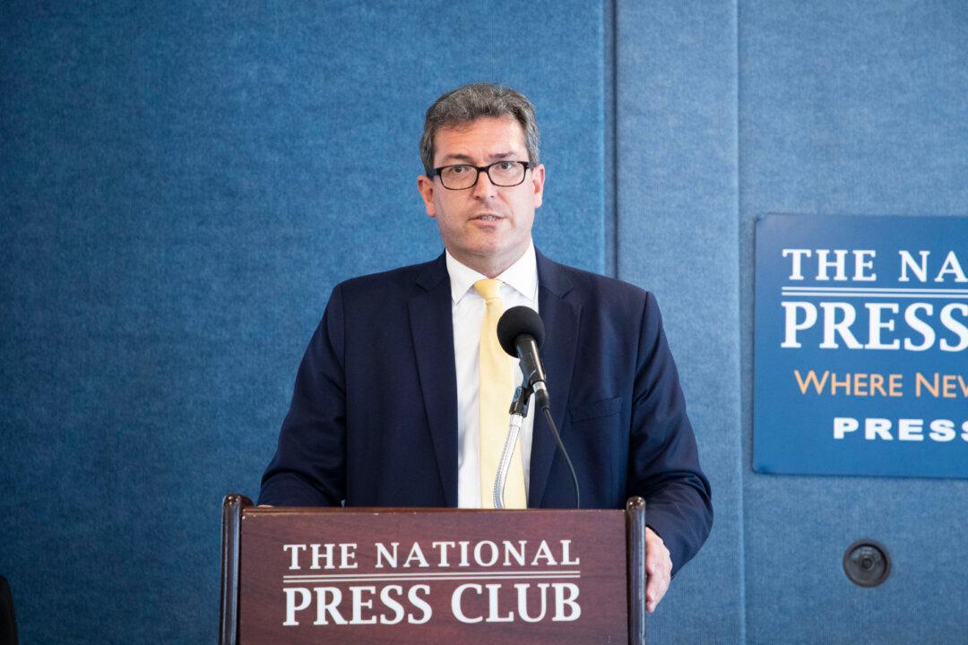 Hong Kong Threatens British Rights Activist With National Security Law