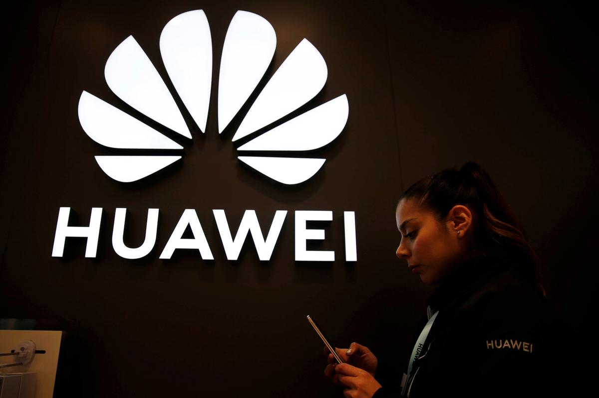 China Warns India of ‘Reverse Sanctions’ If Huawei Is Blocked, Sources Say