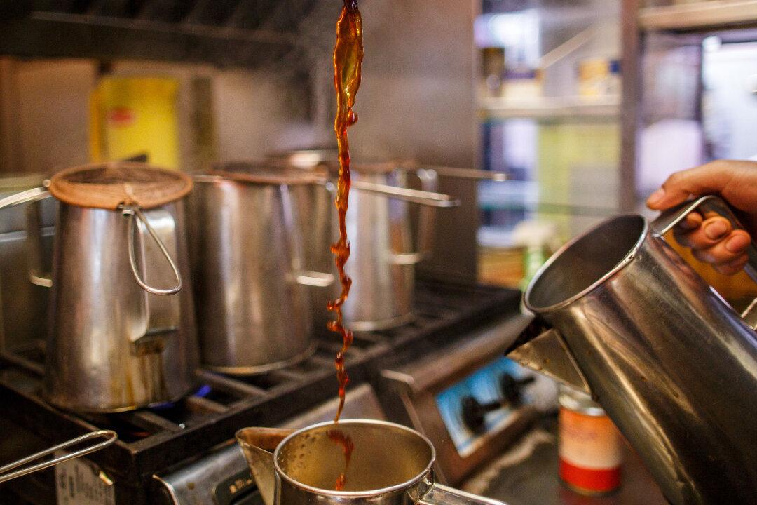 Father Thought Run Away Daughter Was Abducted, Attacks Innocent Victim