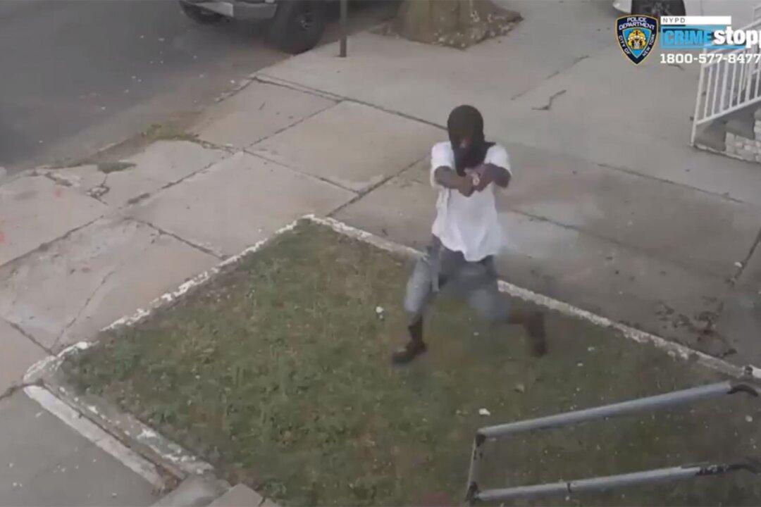 Man Attempts to Shoot Woman, Gun Jams Twice: NYPD