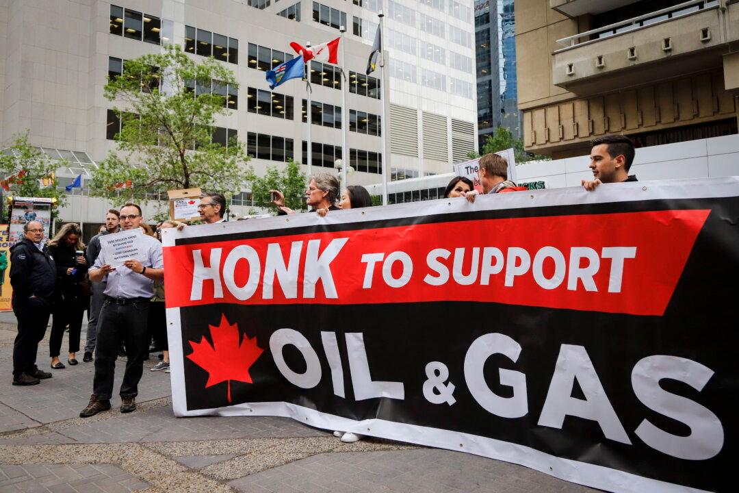 Interprovincial Red Tape Compounds Woes for Canada’s Energy Sector