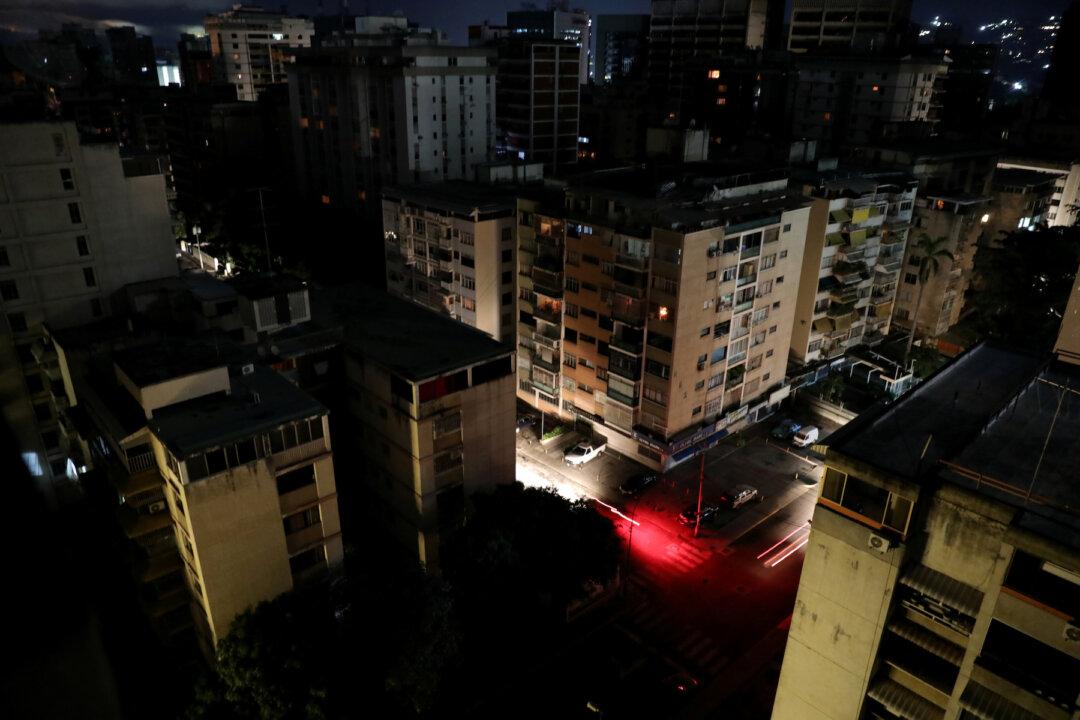 Widespread Blackout Hits Venezuela, Gov’t Blames ‘Electromagnetic Attack’