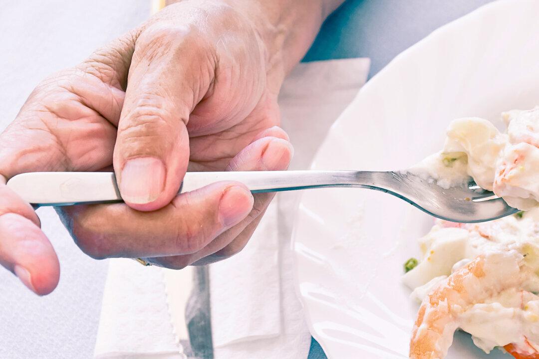 Bride Shares Heartbreaking Photo of Grandfather Eating Alone With Memorial of Ex-Wife at Wedding