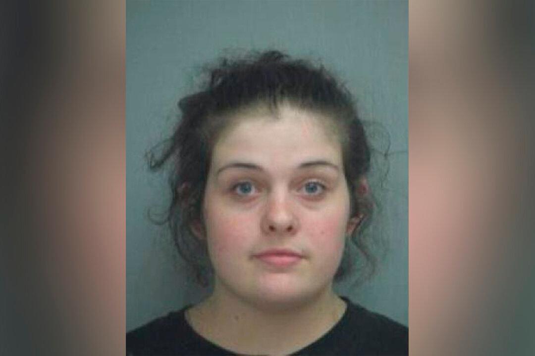 Mother Who Brought 5-Year-Old Daughter’s Dead Body to Hospital Charged With Murder