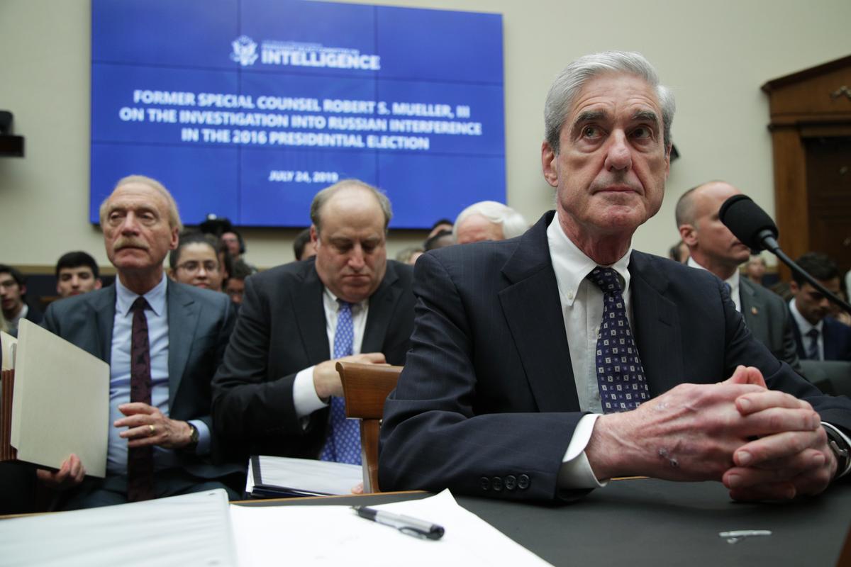 Mueller Silent as Republicans Question Conflicts, Omissions in Russia Probe