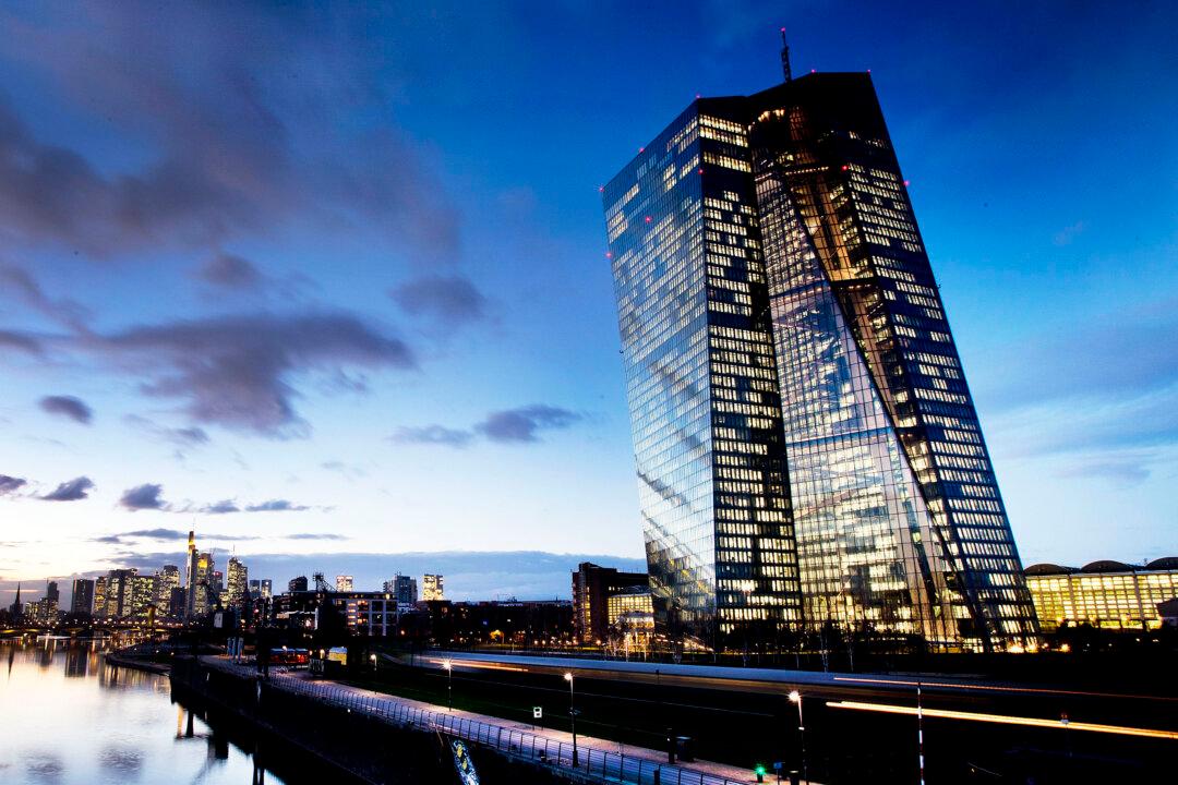 European Central Bank Joins Fed in Paving Way for Rate Cut