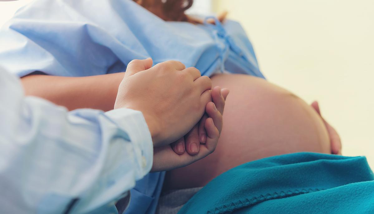 Mom Carrying Quadruplets Learns One Is Dying in Womb, So She Makes a Tough Choice