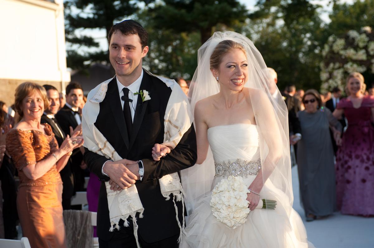 Chelsea Clinton Distances Herself From Jeffrey Epstein Associate Who Attended Her Wedding