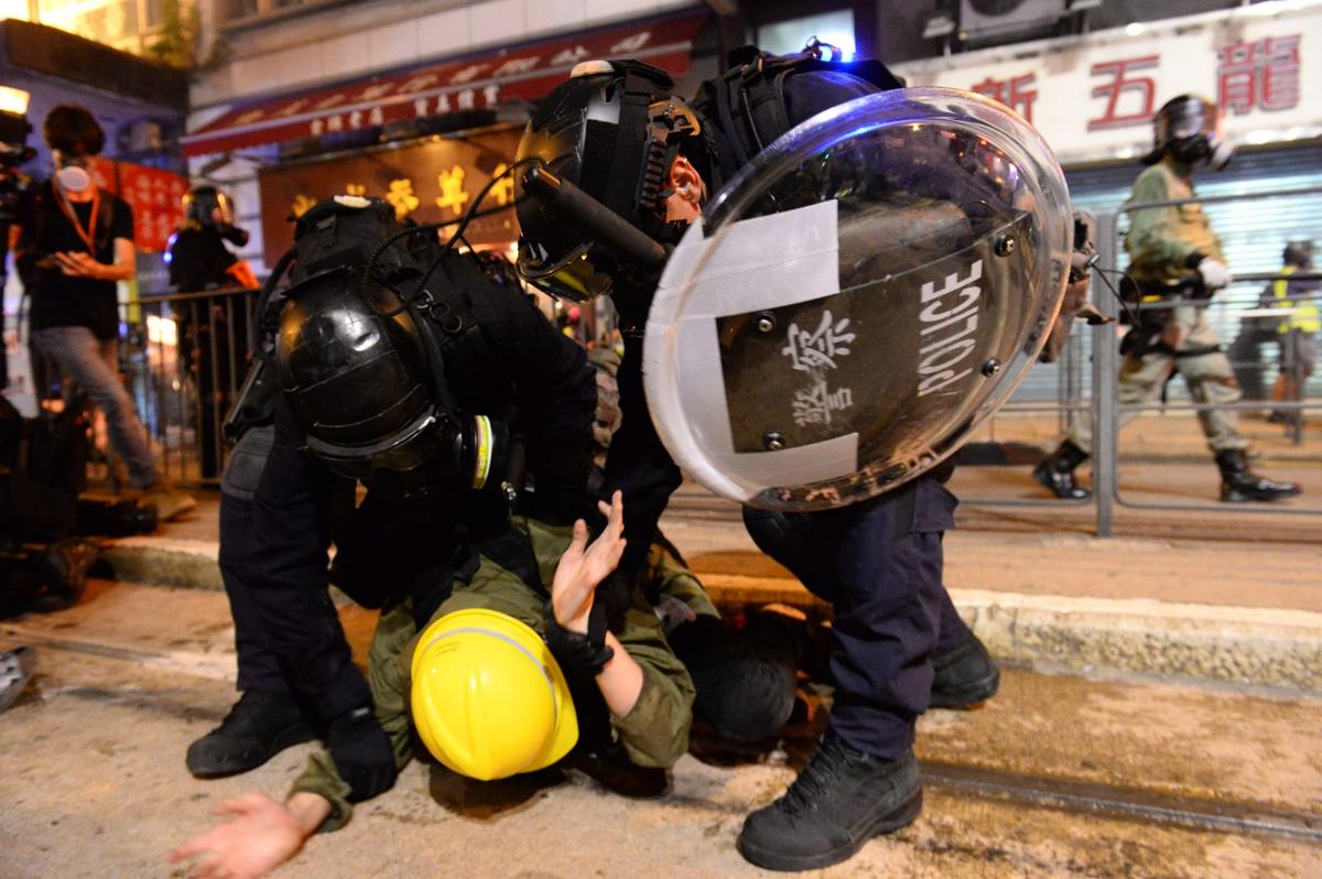 Hongkongers Defy Local Authorities With Protests to Condemn Police Violence