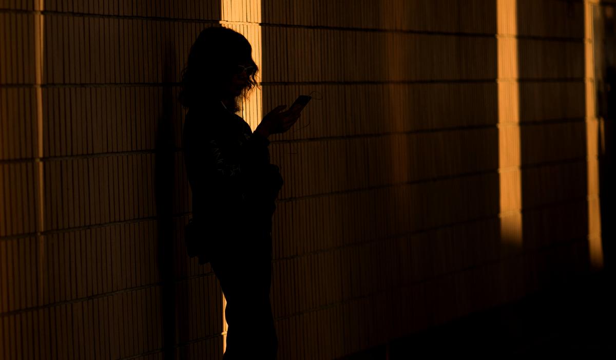 Man Warns a Woman About Her Safety While Allegedly Robbing Her, Leads to His Arrest