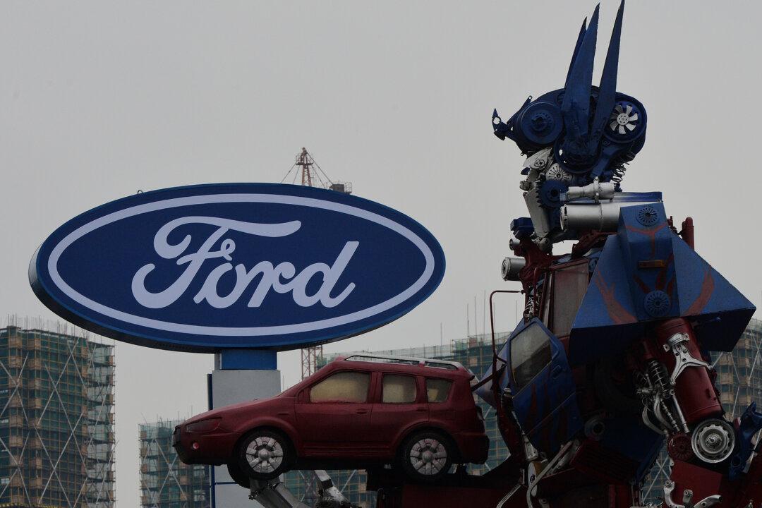 Facing a Shrinking Market, Ford and Groupe PSA May Leave China: Industry Analysts