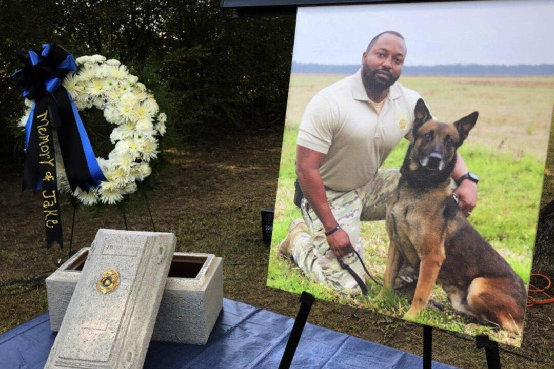 Alabama K-9 Who Died After Drug Contact Honored at Memorial