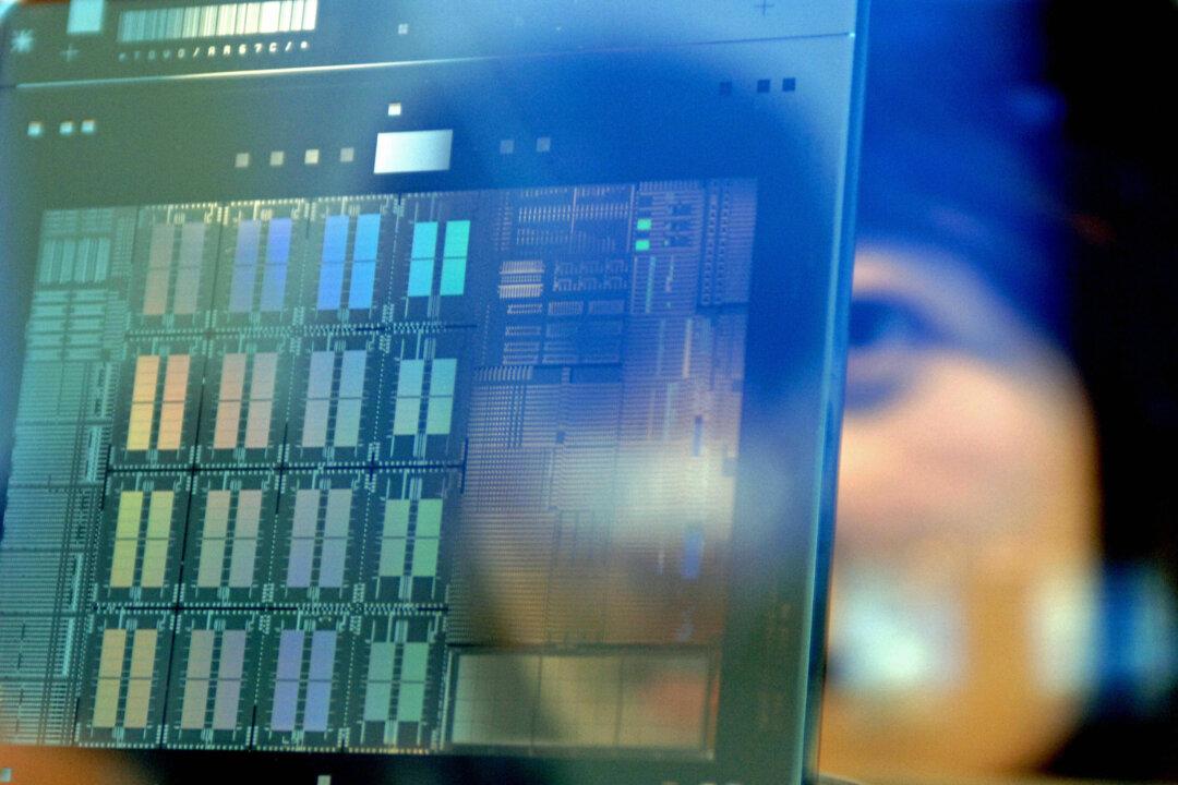 Engineers Sentenced for Stealing Tech From US Chipmaker Micron and Transferring It to China