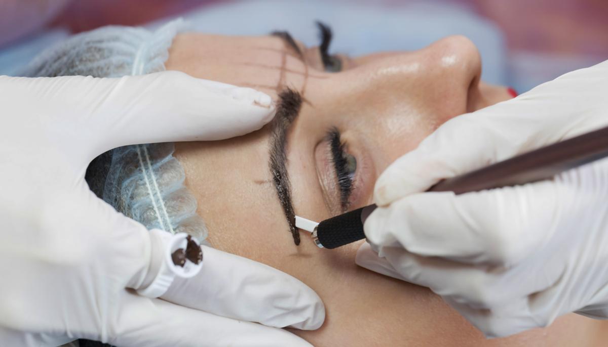 Woman Left With Horrible Scars ‘For Life’ After Permanent Eyebrow Procedure Goes Awry
