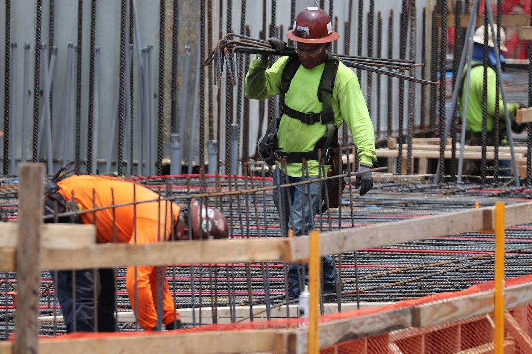 Hispanic Unemployment Rate Drops to Record Low 3.9 Percent