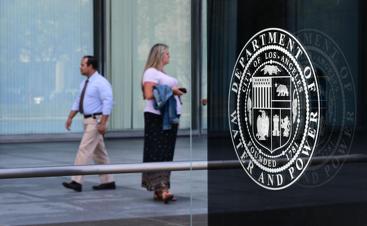 FBI Raids at Los Angeles City Hall, DWP Raise Questions