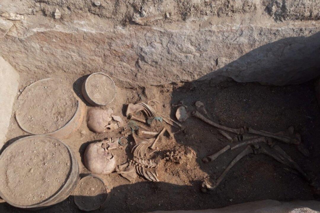 Young Couple Buried Face to Face 4,000 Years Ago Unearthed in Kazakhstan