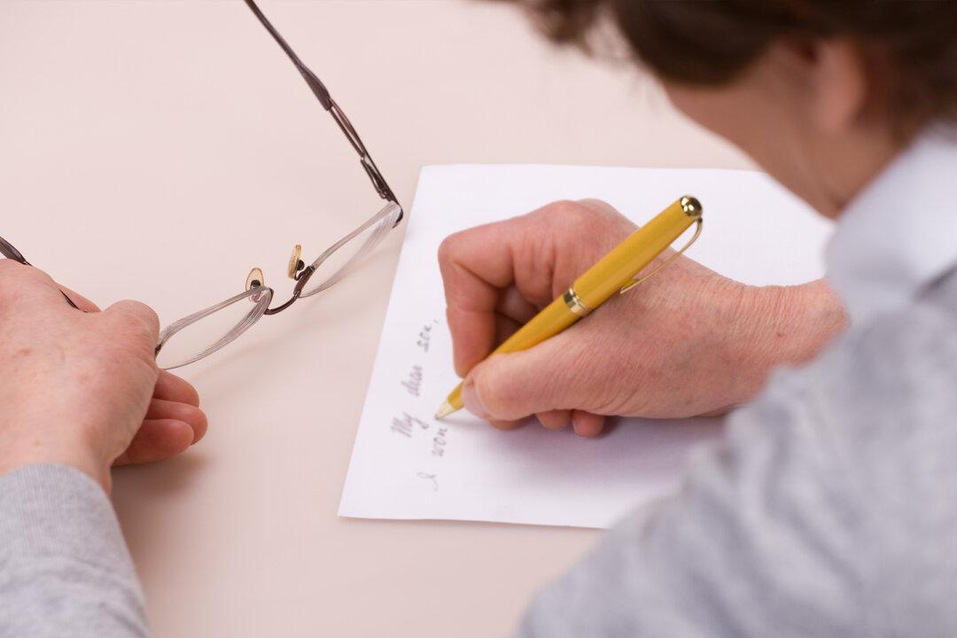 Retired Teacher Says ‘Parents Are the Problem,’ Her Letter Takes the Internet by Storm